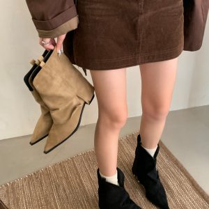 2024 New Winter Suede Chunky Heel Pointed Toe Boots Short Boots British Retro Fashion Western Boots