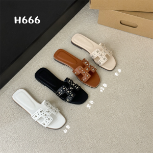 2025 New Korean Style Women's Summer Flat Beach Slippers with One Strap, Fashion Solid Color Sandals, Large Size